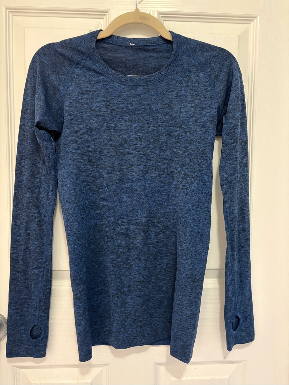 Lululemon long sleeve swiftly